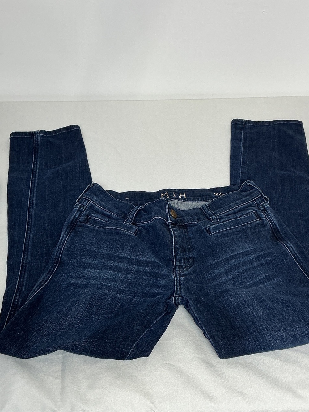 M.i.H. “The Paris “Mid Rise Cropped Slim Leg Flat Front Pockets Dark Denim Jeans